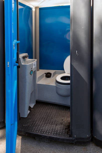 Best Luxury portable toilet rental  in Brewster, OH